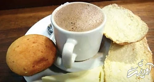 چراغ راهنماییآبی و هاتچاکلت با پنیر! چراغ راهنماییآبی و هاتچاکلت با پنیر!